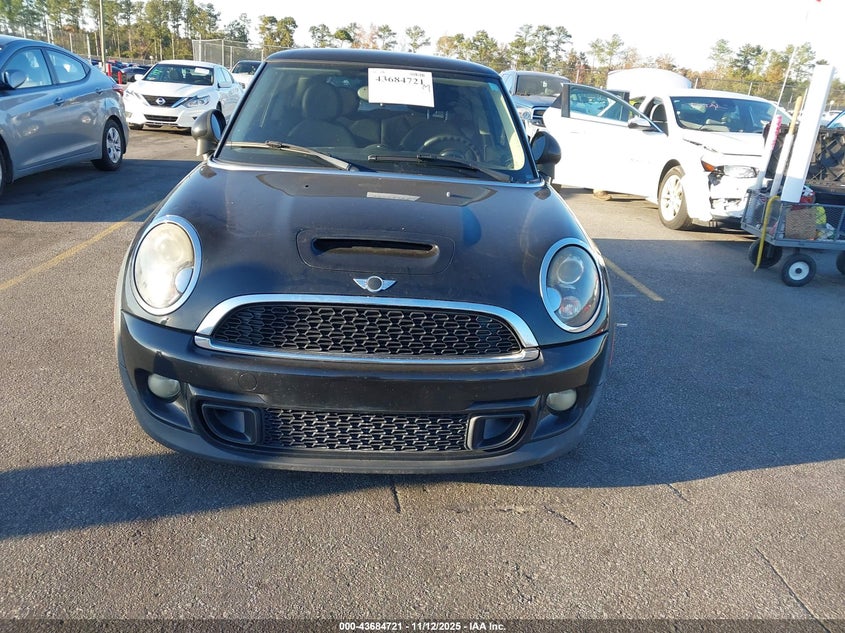 2013 Mini Hardtop Cooper S VIN: WMWSV3C53DT480149 Lot: 43684721