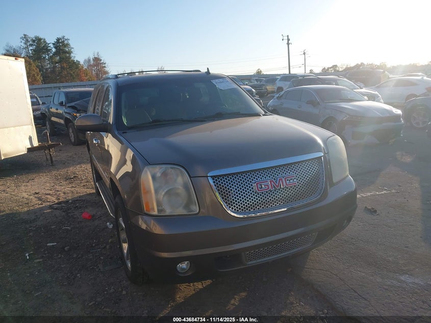 GMC YUKON DENALI