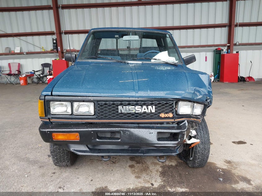 1985 Nissan 720 King Cab VIN: JN6ND06Y0FW010876 Lot: 43684746