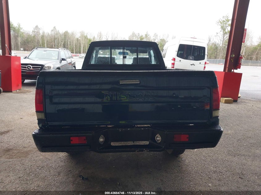 1985 Nissan 720 King Cab VIN: JN6ND06Y0FW010876 Lot: 43684746