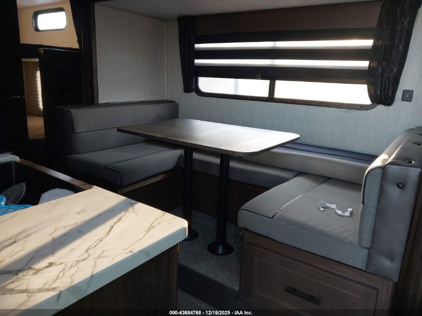 2021 Cherokee Grey Wolf Travel Trailer VIN: 4X4TCKY29MK068680 Lot: 43684768