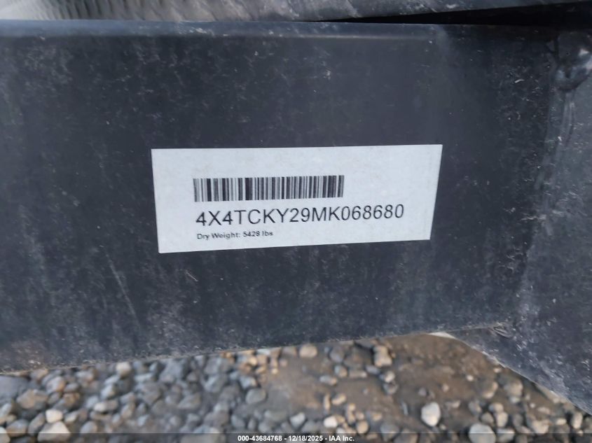 2021 Cherokee Grey Wolf Travel Trailer VIN: 4X4TCKY29MK068680 Lot: 43684768