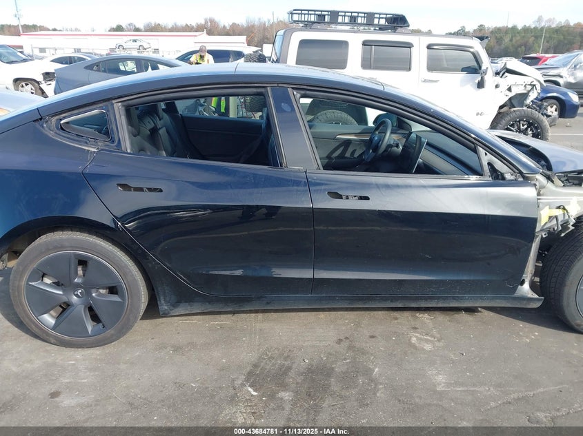 2022 Tesla Model 3 Long Range Dual Motor All-Wheel Drive VIN: 5YJ3E1EB0NF124955 Lot: 43684781