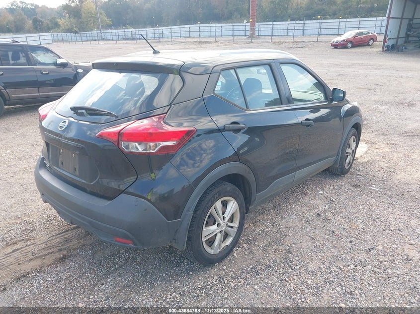 3N1CP5CU2JL533317 2018 NISSAN KICKS photo no. 4
