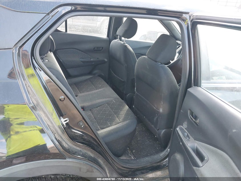 3N1CP5CU2JL533317 2018 NISSAN KICKS photo no. 8
