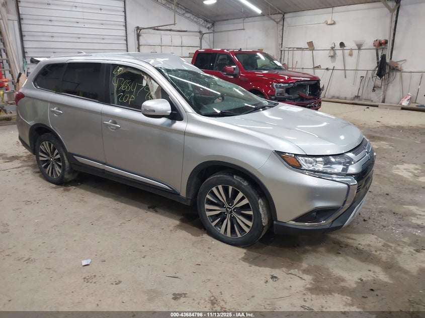 MITSUBISHI OUTLANDER SE 2.4 S-AWC