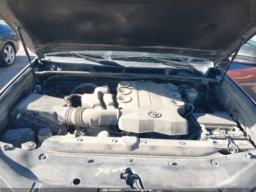 JTEZU5JR3J5175025 2018 TOYOTA 4RUNNER photo no. 10