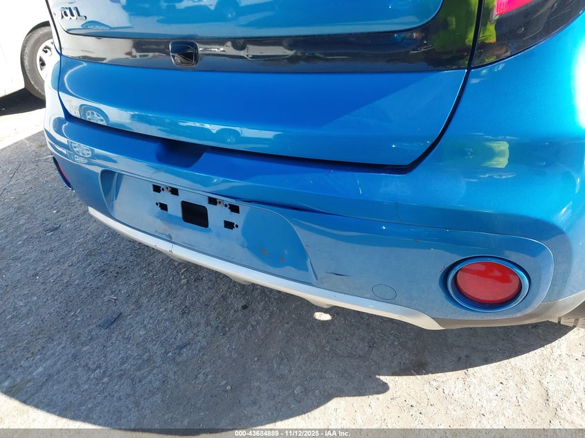 2017 Kia Soul + VIN: KNDJP3A56H7489485 Lot: 43684889