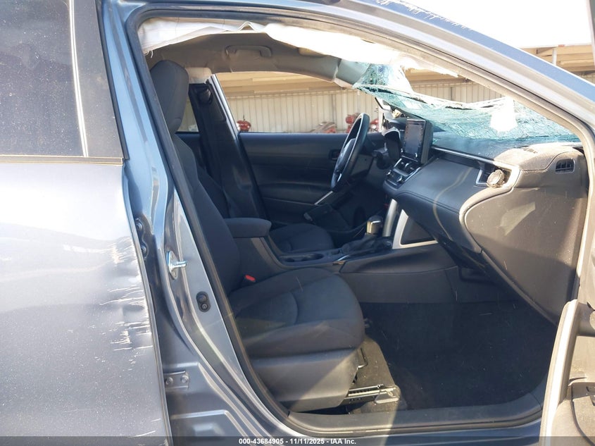 2022 TOYOTA COROLLA CROSS LE - 7MUCAAAGXNV037109