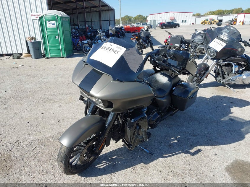 1HD1KTP16KB613339 2019 HARLEY-DAVIDSON ROAD GLIDE photo no. 2