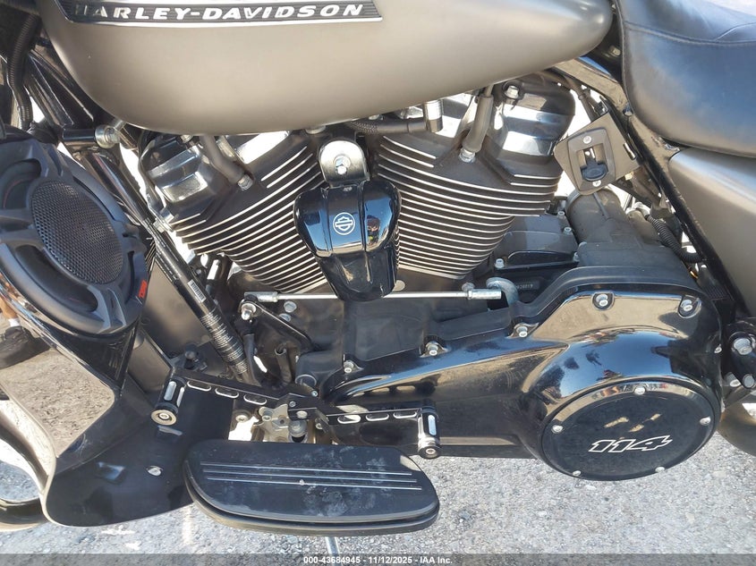 2019 Harley-Davidson Fltrxs VIN: 1HD1KTP16KB613339 Lot: 43684945