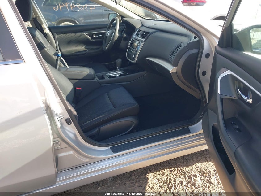 1N4AL3AP3GC240764 2016 NISSAN ALTIMA photo no. 5