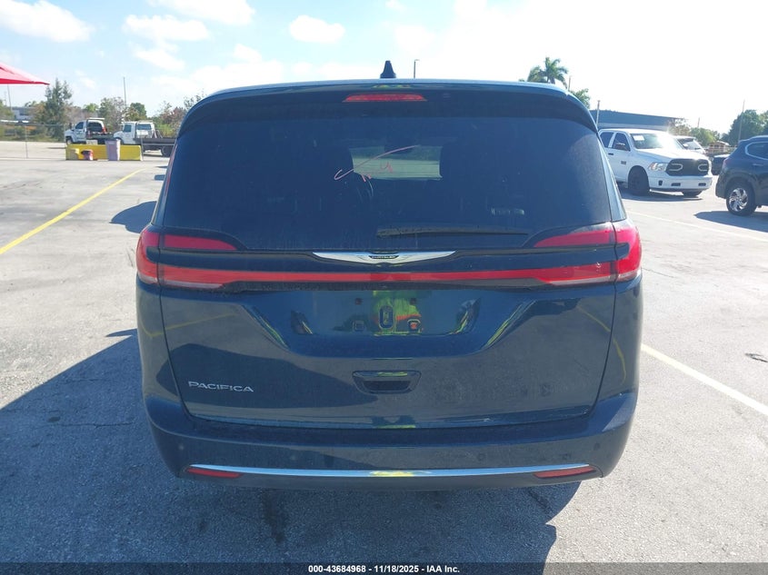 2025 Chrysler Pacifica Select VIN: 2C4RC1BG8SR540798 Lot: 43684968
