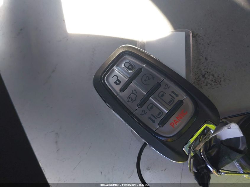 2025 Chrysler Pacifica Select VIN: 2C4RC1BG8SR540798 Lot: 43684968