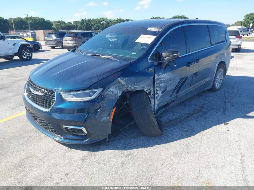 2C4RC1BG8SR540798 2025 CHRYSLER PACIFICA photo no. 2