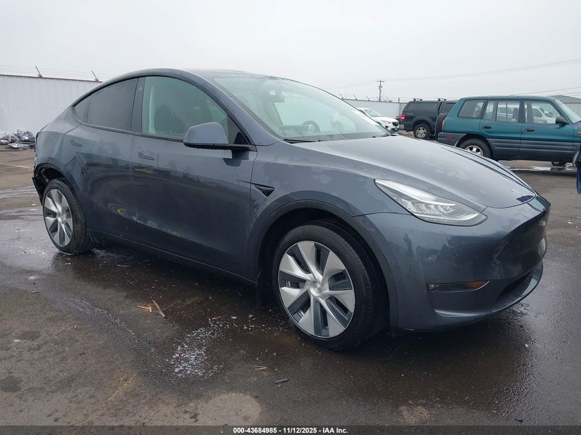 TESLA MODEL Y LONG RANGE DUAL MOTOR ALL-WHEEL DRIVE