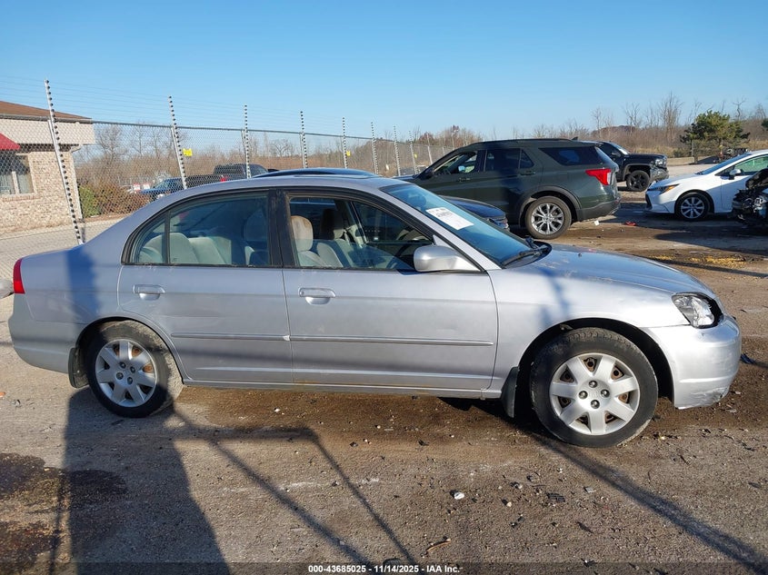 1HGES26732L074385 2002 HONDA CIVIC photo no. 13