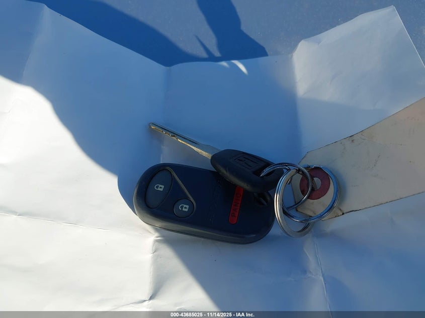 1HGES26732L074385 2002 HONDA CIVIC photo no. 11
