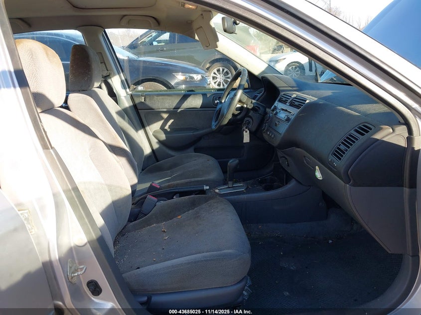 1HGES26732L074385 2002 HONDA CIVIC photo no. 5