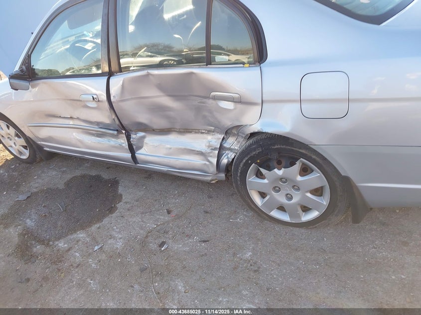1HGES26732L074385 2002 HONDA CIVIC photo no. 6