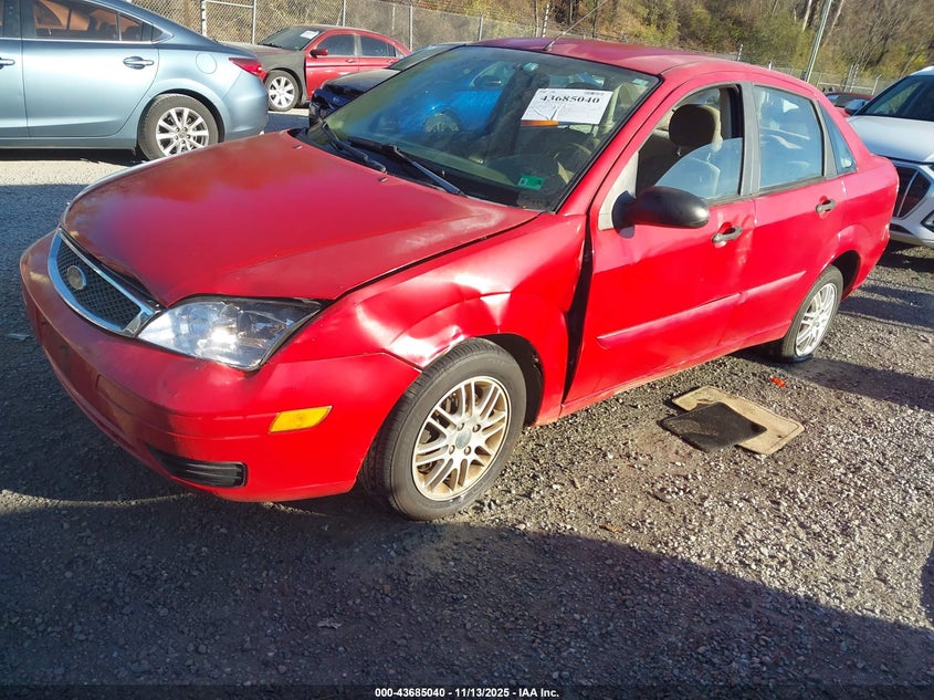 1FAFP34N35W257290 2005 FORD FOCUS photo no. 2
