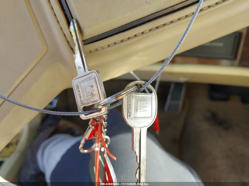 1989 Cadillac Deville VIN: 1G6CD1157K4249430 Lot: 43685064