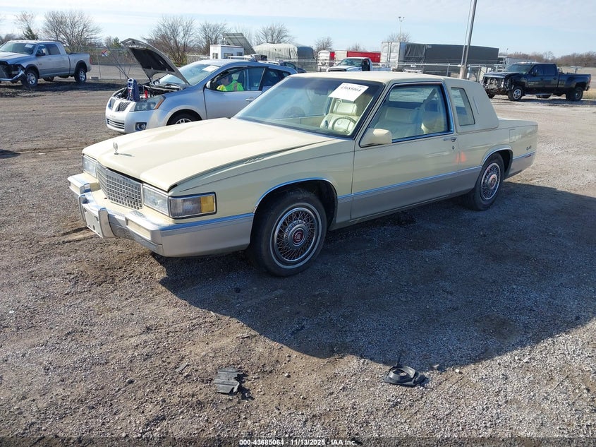 1G6CD1157K4249430 1989 CADILLAC DE VILLE photo no. 2