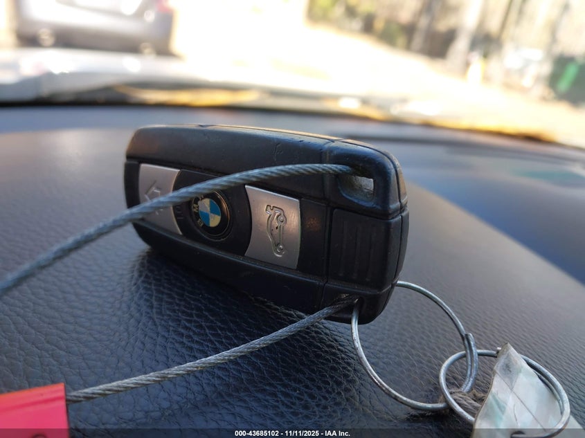 2008 BMW 528I VIN: WBANU53558CT13762 Lot: 43685102