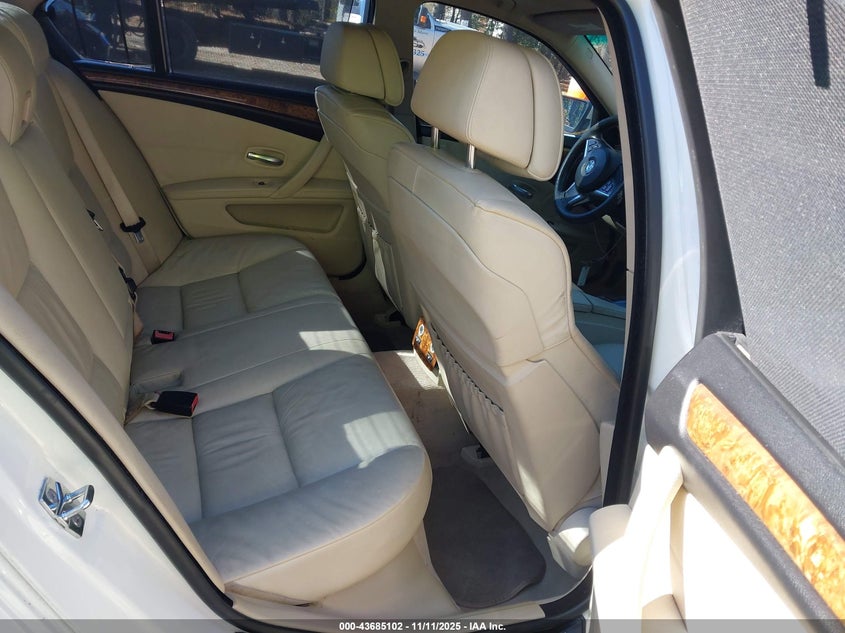 2008 BMW 528I VIN: WBANU53558CT13762 Lot: 43685102