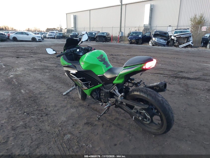 JKAEX8B11FDA21427 2015 KAWASAKI NINJA photo no. 3
