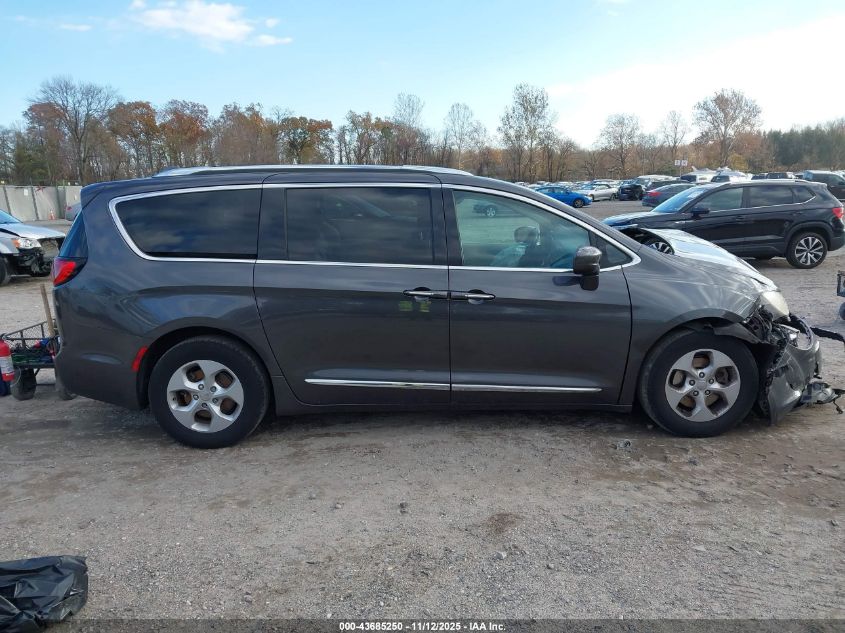 2017 Chrysler Pacifica Touring-L Plus VIN: 2C4RC1EG2HR541885 Lot: 43685250