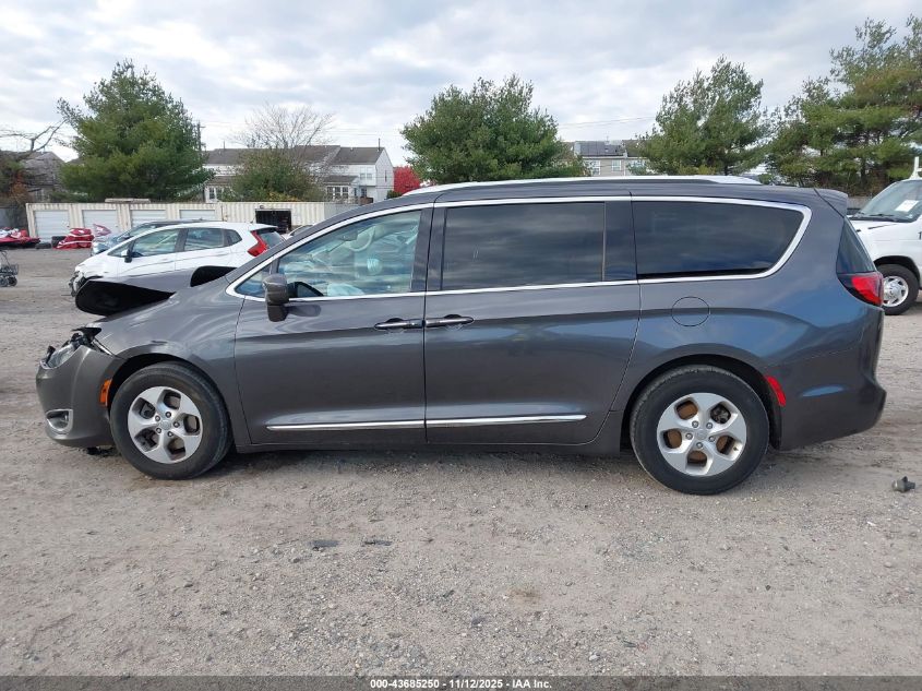 2017 Chrysler Pacifica Touring-L Plus VIN: 2C4RC1EG2HR541885 Lot: 43685250