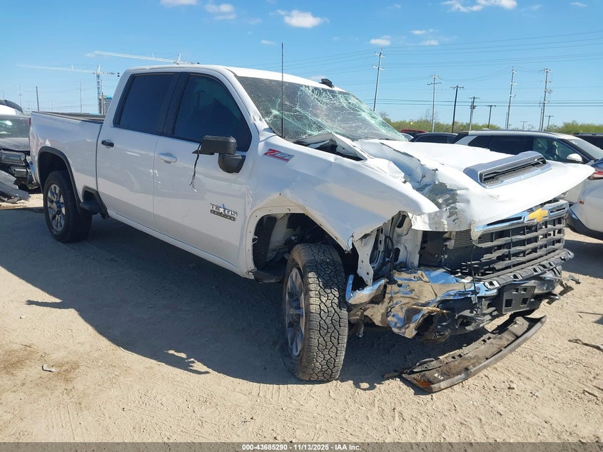 CHEVROLET SILVERADO 2500 4WD STANDARD BED LT