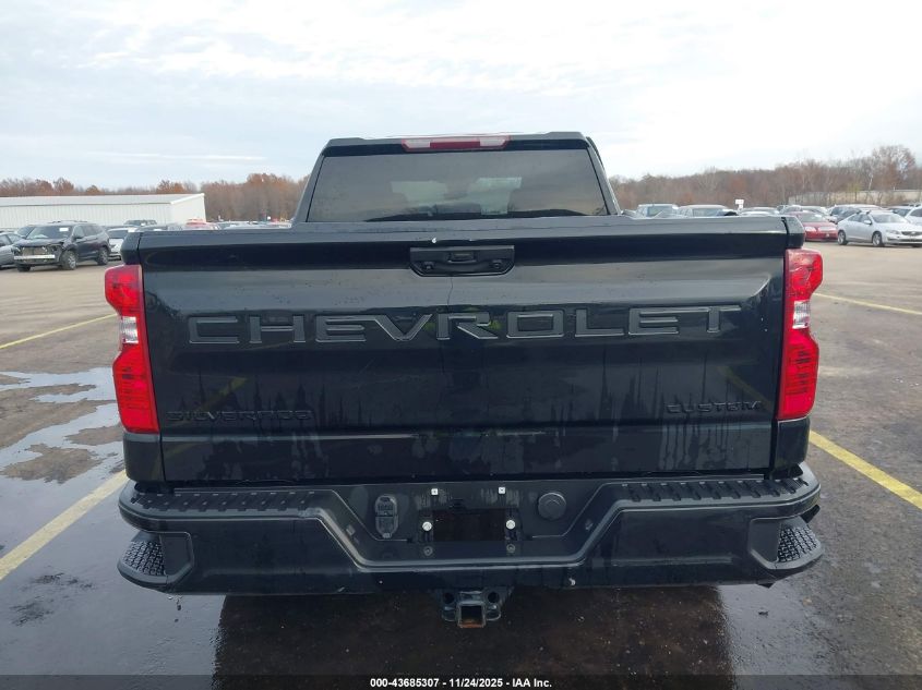 2022 Chevrolet Silverado 1500 4Wd Standard Bed Custom VIN: 3GCPDBEK2NG593923 Lot: 43685307