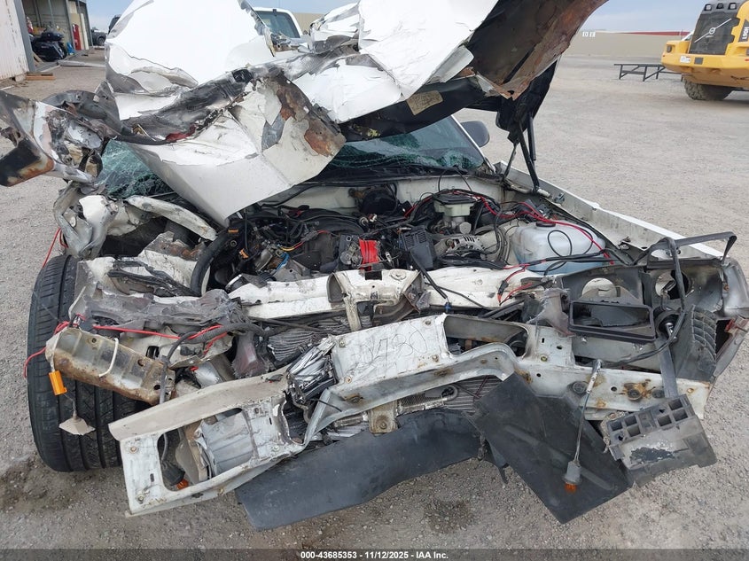 1985 Chevrolet Camaro VIN: 1G1FP87F0FL472956 Lot: 43685353