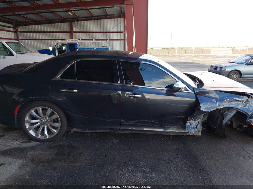 2019 Chrysler 300 Limited VIN: 2C3CCAEG0KH693512 Lot: 43685367