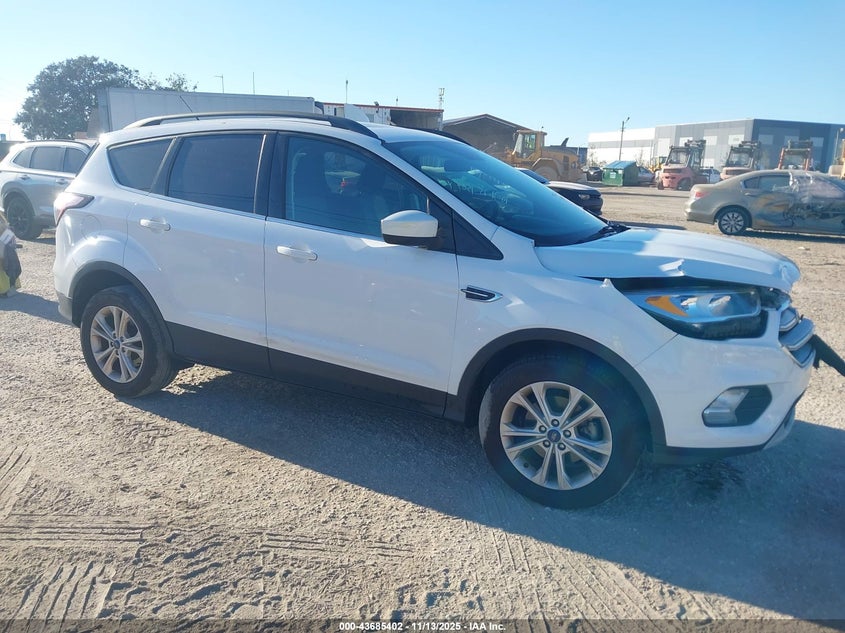 FORD ESCAPE SE