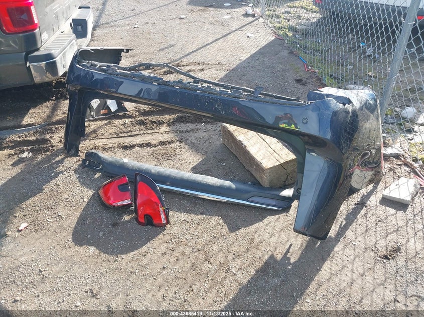 2021 Chrysler Pacifica Touring L VIN: 2C4RC1BG9MR571948 Lot: 43685419