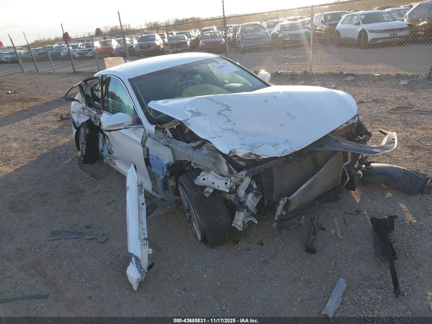 GENESIS G70 2.0T RWD