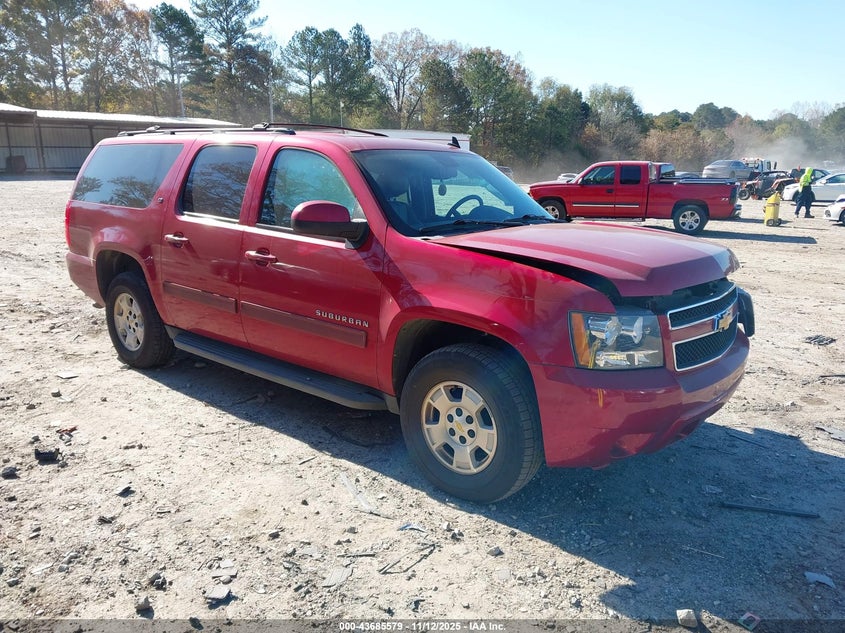 CHEVROLET SUBURBAN LT