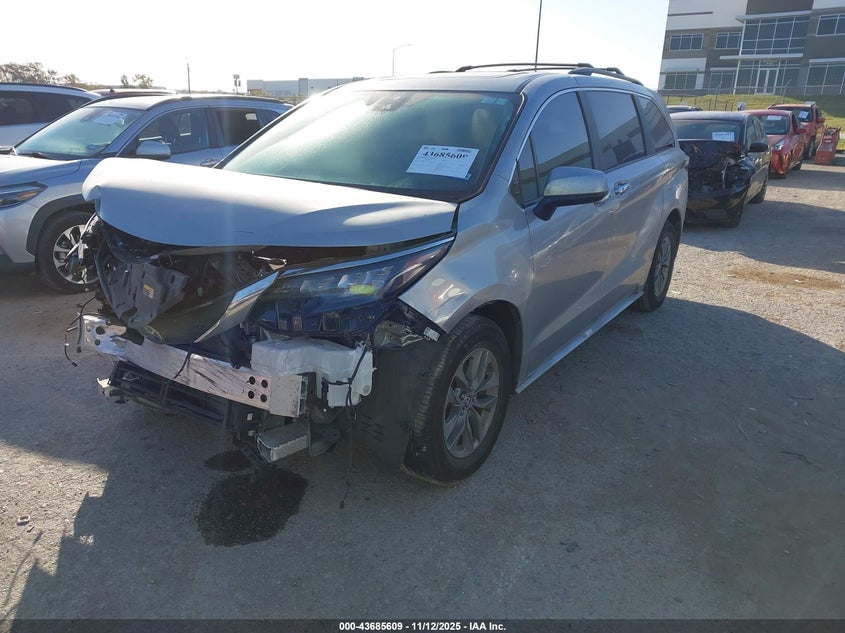 5TDYRKEC6SS228155 2025 TOYOTA SIENNA photo no. 2
