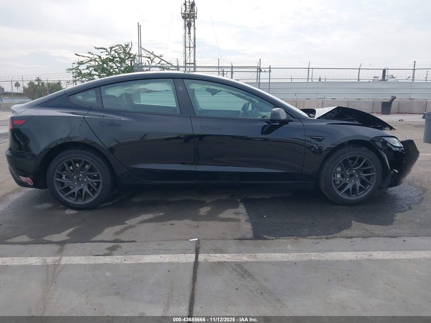 2024 Tesla Model 3 Long Range Dual Motor All-Wheel Drive/Rear-Wheel Drive VIN: 5YJ3E1EAXRF868625 Lot: 43685666