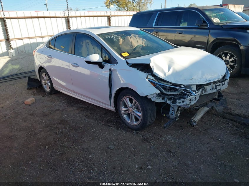 CHEVROLET CRUZE LT AUTO