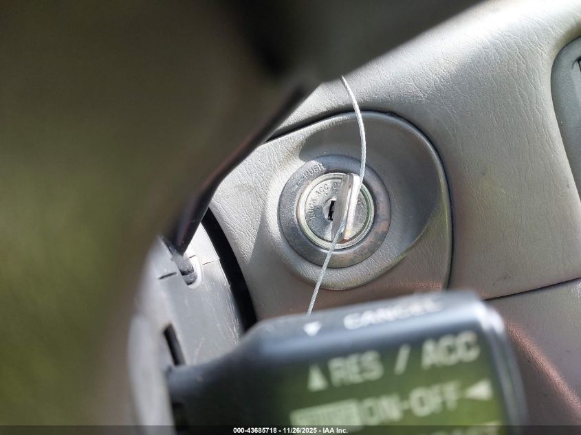 2000 Toyota Camry Le VIN: 4T1BG22K6YU641491 Lot: 43685718