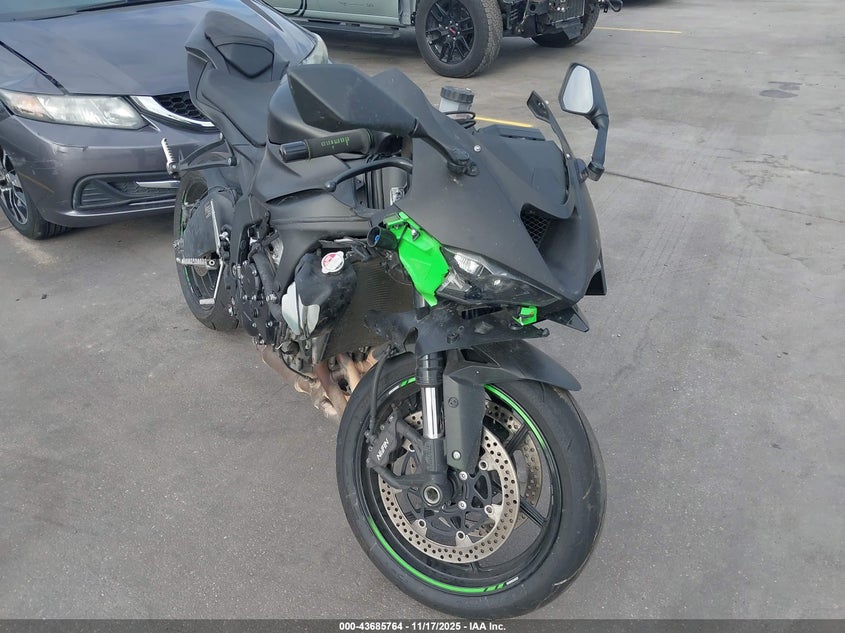 2025 Kawasaki Zx636 K VIN: JKBZXJJ18SA020208 Lot: 43685764