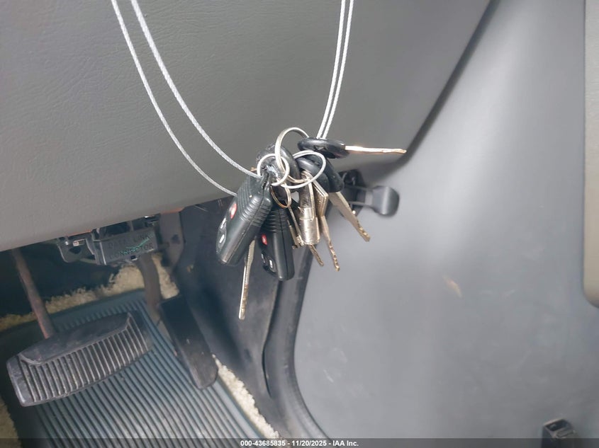 2004 Ford E-450 Cutaway Standard VIN: 1FDXE45SX4HB23275 Lot: 43685835