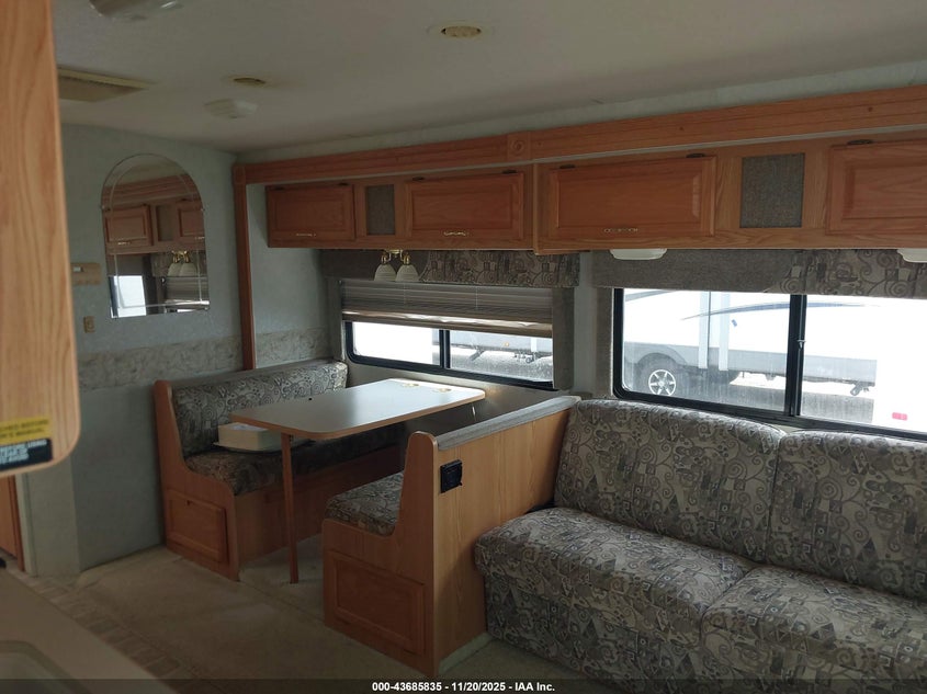 2004 Ford E-450 Cutaway Standard VIN: 1FDXE45SX4HB23275 Lot: 43685835