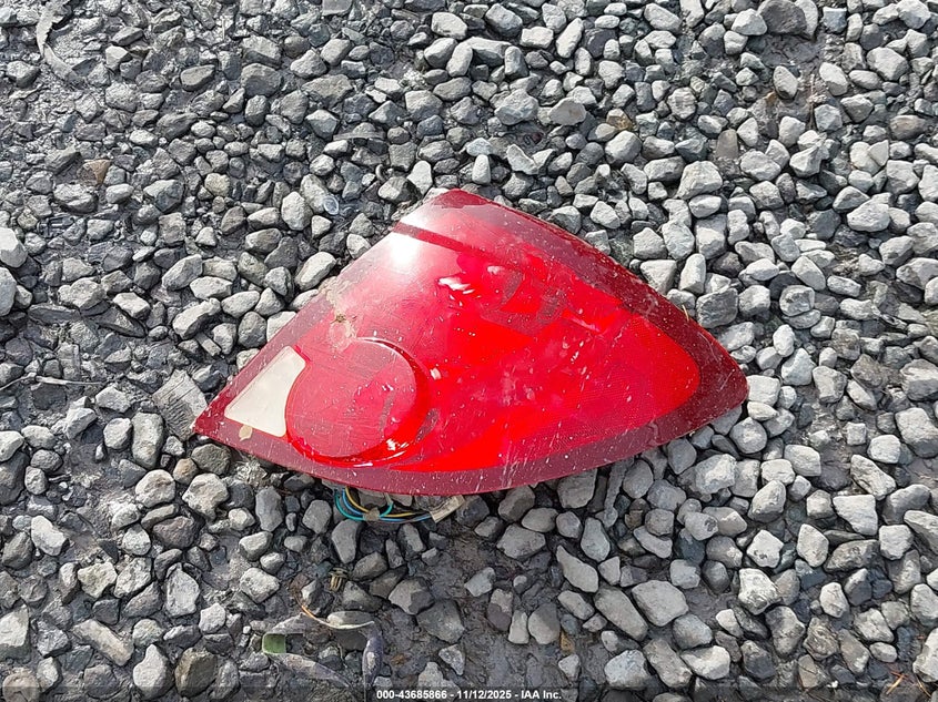 2007 Saturn Ion 2 VIN: 1G8AM18F87Z140837 Lot: 43685866