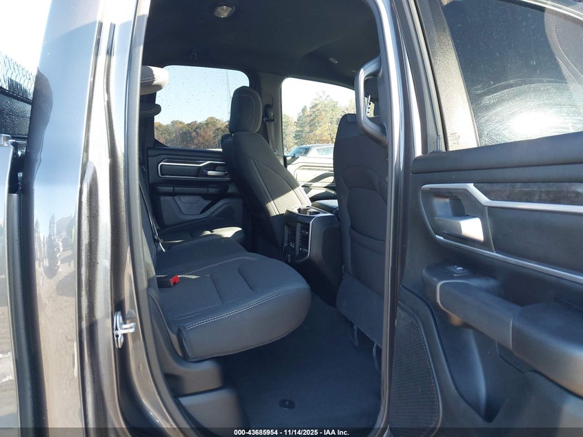 2022 RAM 1500 BIG HORN  4X2 6'4 BOX 1C6RREBT5NN464176