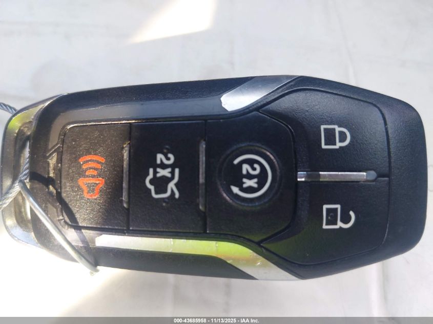 2015 Ford Edge Sel VIN: 2FMTK3J81FBC12387 Lot: 43685958